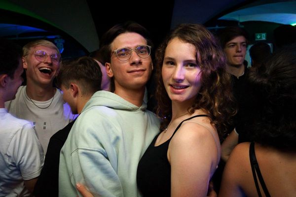 Gäste im Club